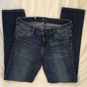 Kut from the Kloth Boyfriend Mid-Rise Distressed Catherine Jeans EUC